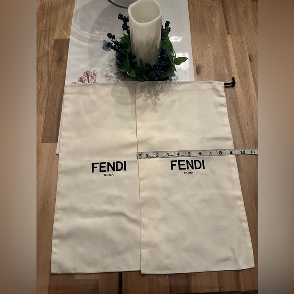 FENDI Roma Dust bag 2 pieces - Picture 3 of 3